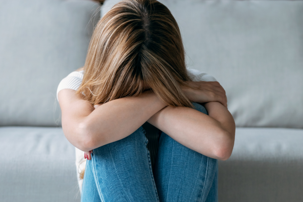 How to help a person suffering from depression?